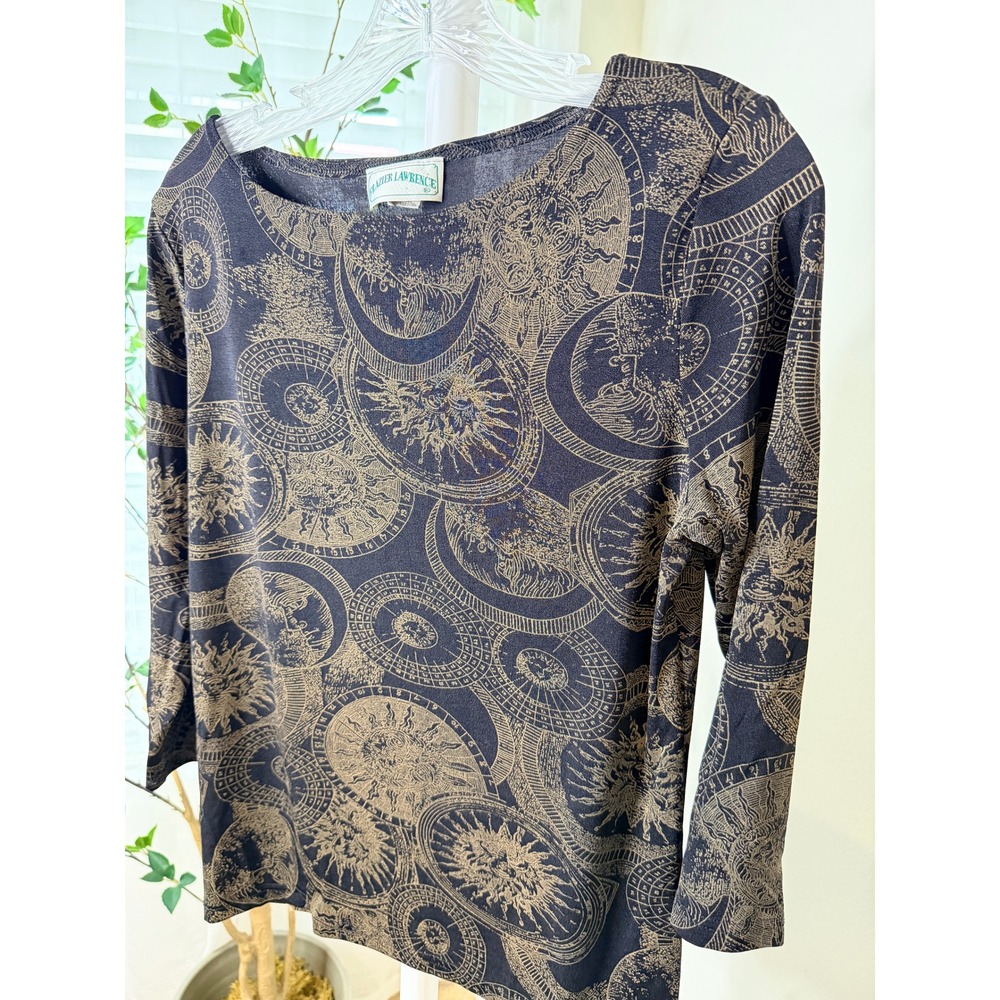 Frazier Lawrence Celestial Zodiac Print Top Black Gold Sun Moon Dark Academia M - Picture 3 of 6